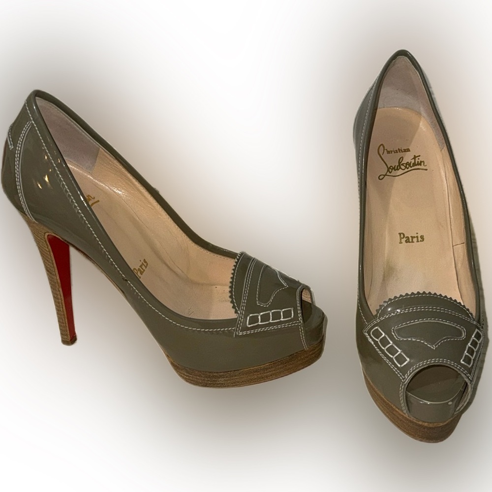 CHRISTIAN LOUBOUTIN Grey Patent Leather Peniche 120 Peep-Toe Pumps Size US 7